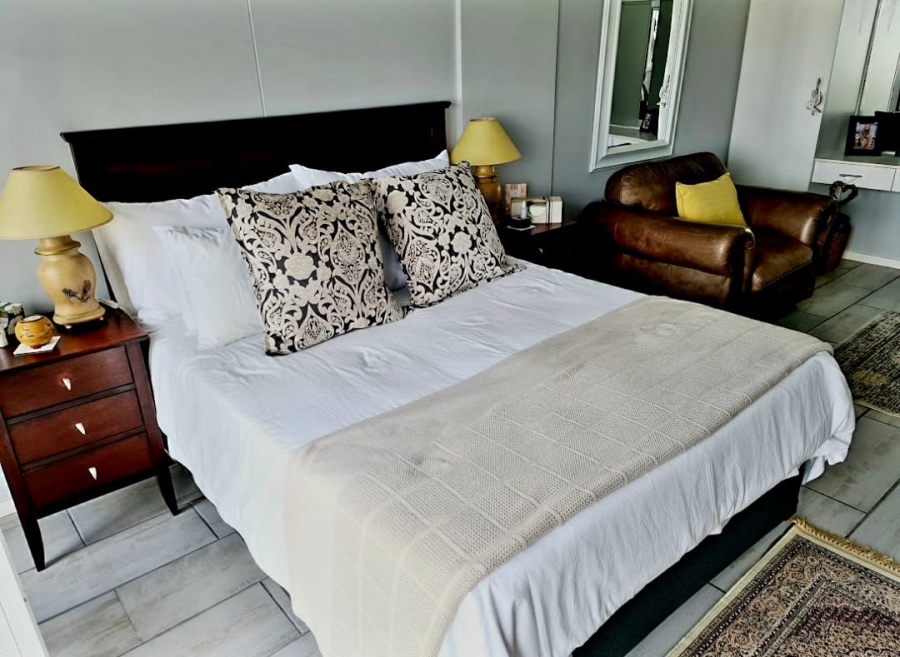 To Let 3 Bedroom Property for Rent in Strand North Western Cape